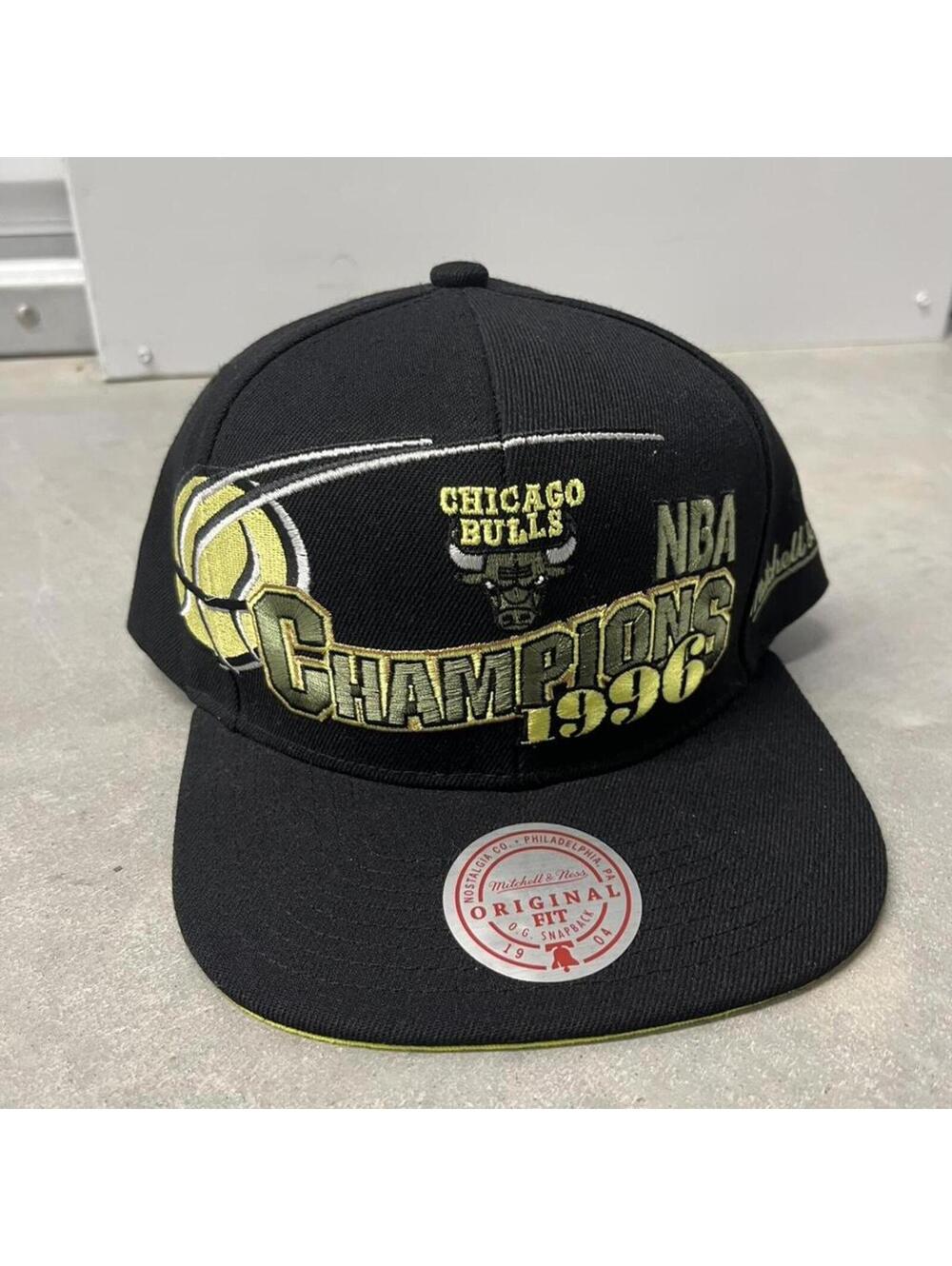 New Chicago Bulls 1996 NBA Champs Mitchell & Ness Snapback Hat Black
